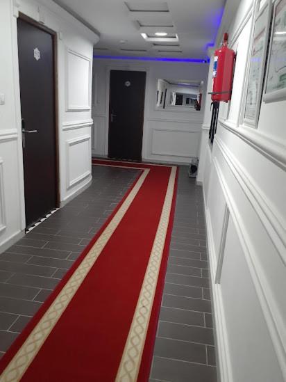 Hotel Raya Tichy 外观 照片