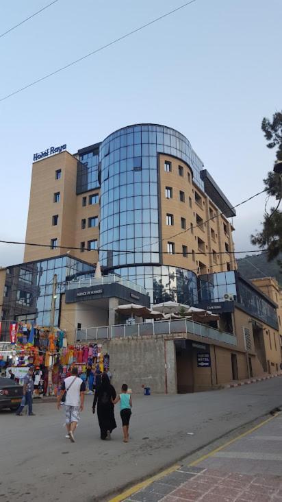 Hotel Raya Tichy 外观 照片