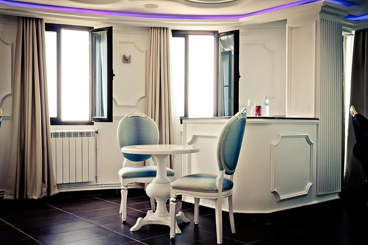 Hotel Raya Tichy 外观 照片